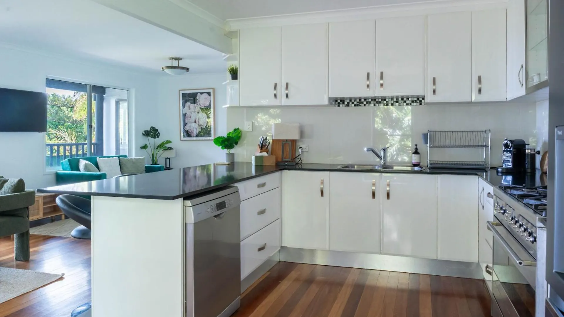 Serenity - Gold Coast Hinterland Getaway For A Couple, Family Or Group Mount Tamborine Villa